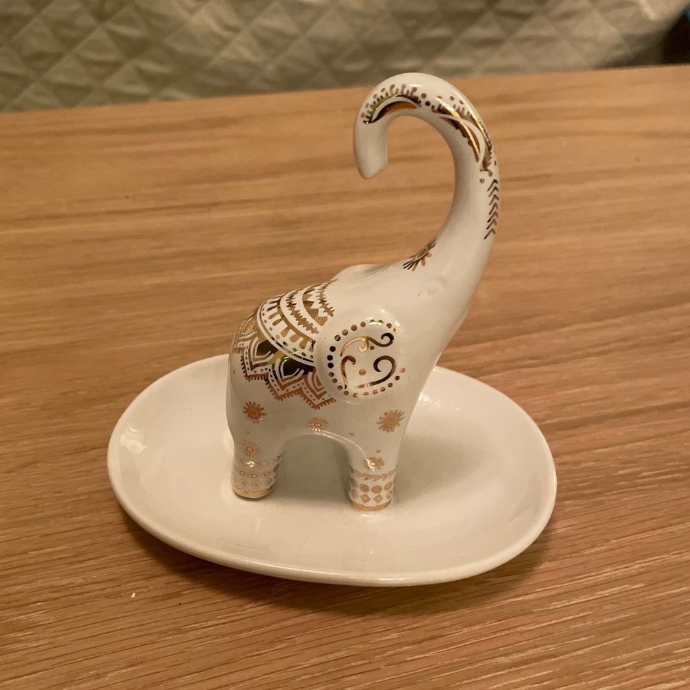 Francesca's Elephant Ring Holder